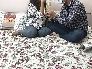 Amazing Sex with Indian xxx hot Bhabhi at home! with clear hindi audio porn video