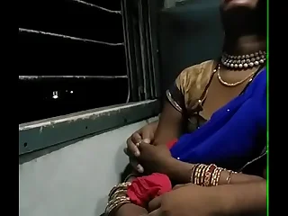 smooching a hibernating bhabhi in train